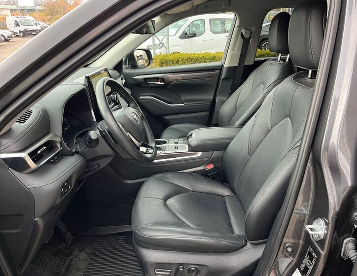 Toyota Highlander 13