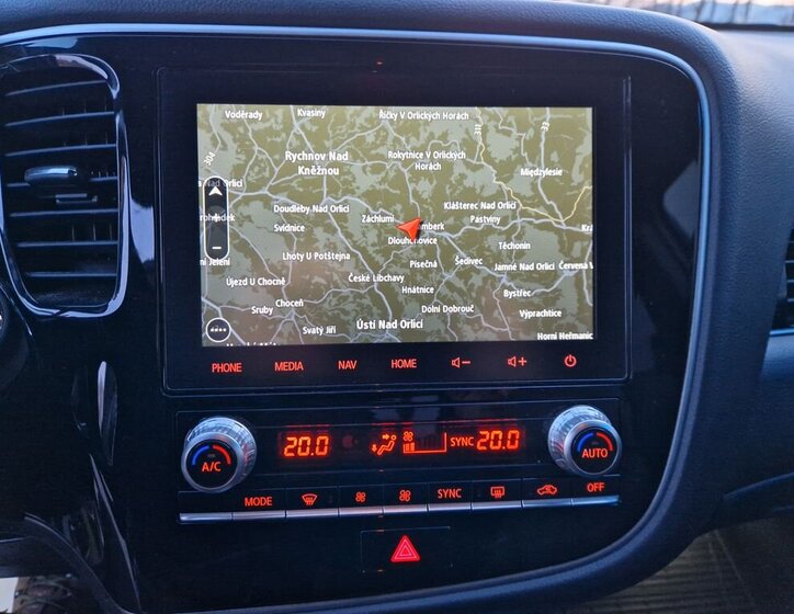 Mitsubishi Outlander SUV / Terénní 2,4 l 165 kw