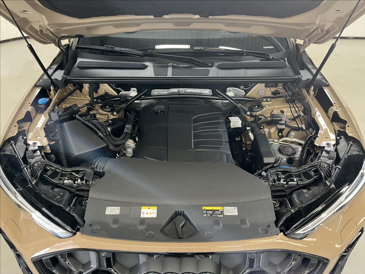 Audi Q5 SUV 2,0 l 150 kw