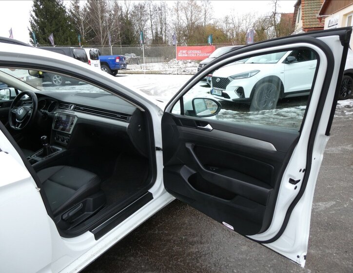 Volkswagen Passat Kombi 2,0 l 110 kw