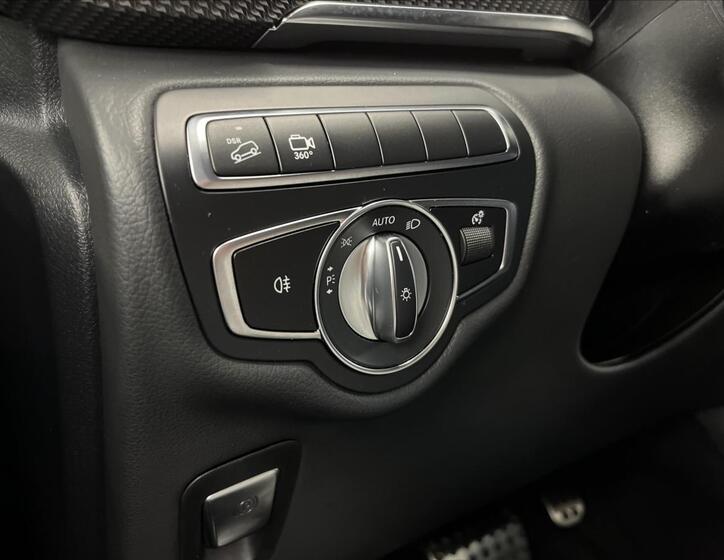 Mercedes-Benz Třídy V 11