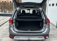 Mitsubishi Outlander SUV 2,0 l 110 kw