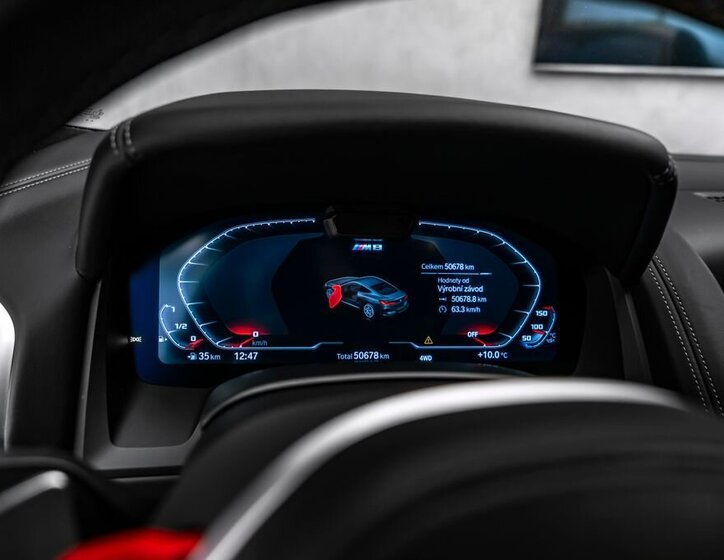 BMW M8 Kupé 4,4 l 460 kw