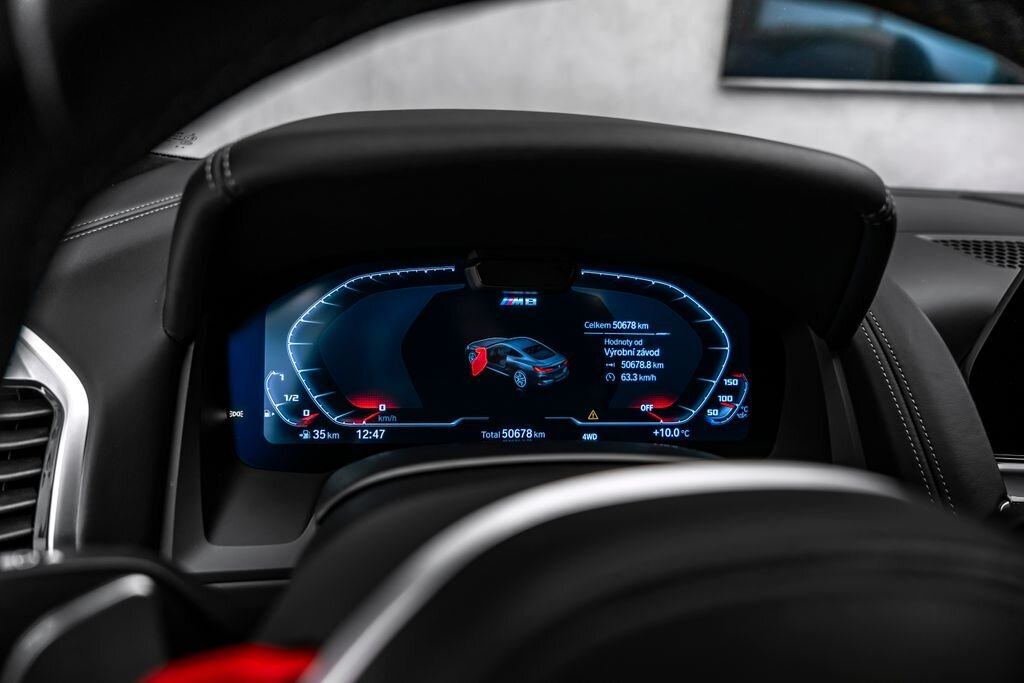 BMW M8 Kupé 4,4 l 460 kw