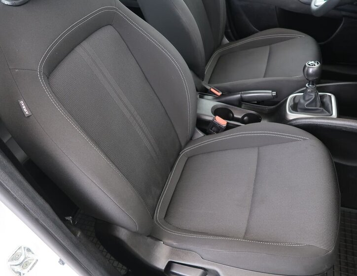 Fiat Tipo Sedan / Limuzína 1,4 l 70 kw