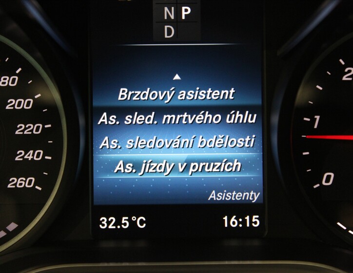 Mercedes-Benz Třídy V 19