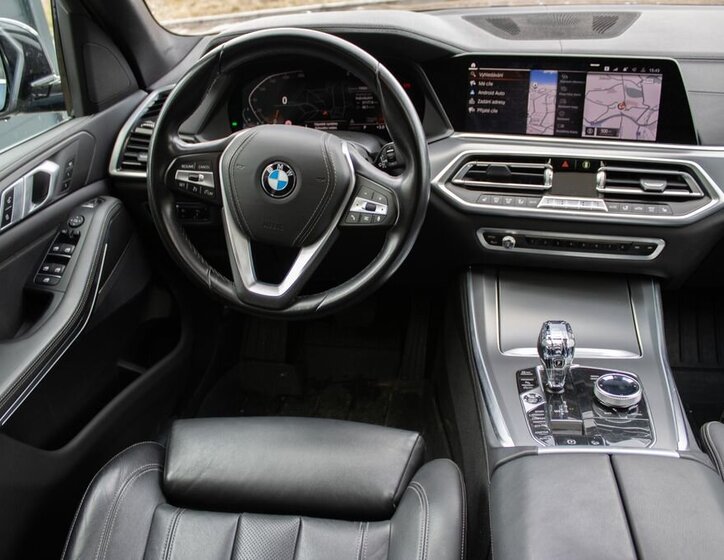 BMW X5 SUV 3,0 l 195 kw