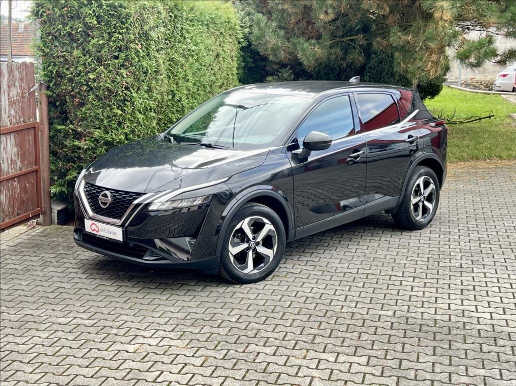 Nissan Qashqai SUV / Terénní 1,3 l 116 kw