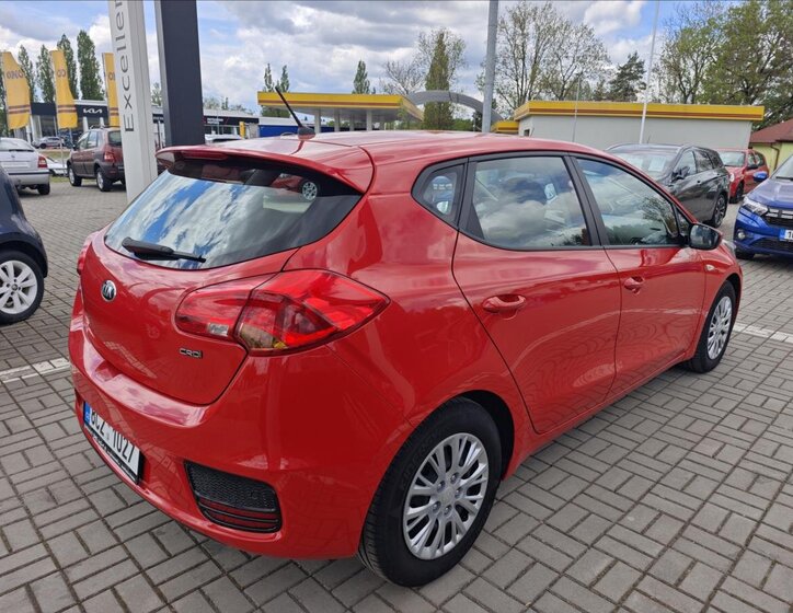 KIA Ceed Hatchback 1,6 l 100 kw
