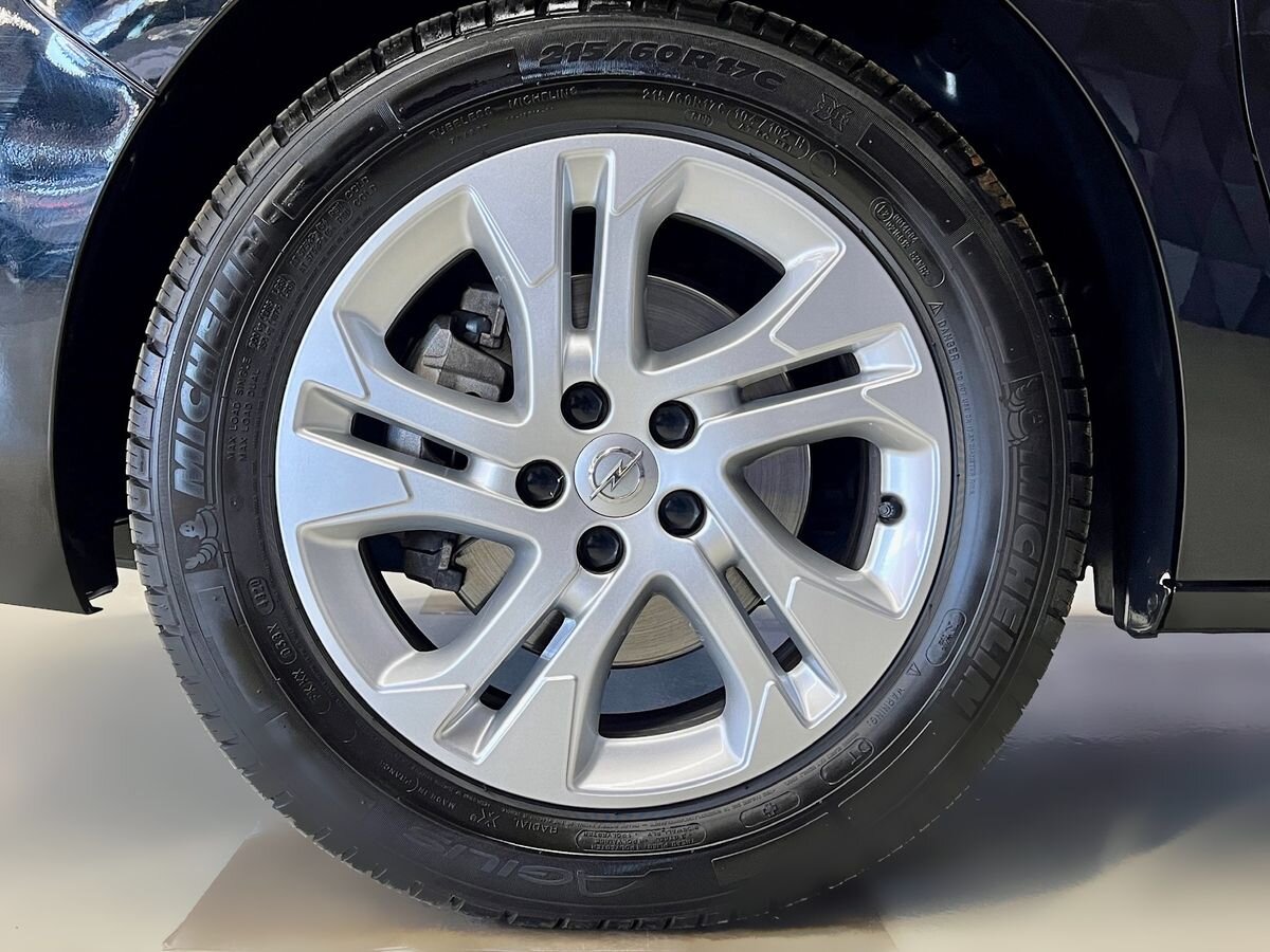 Opel Vivaro Užitková 2,0 l 130 kw