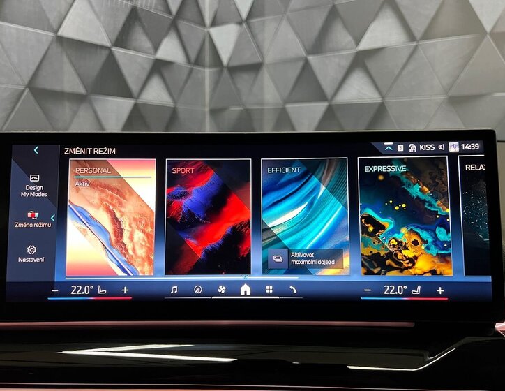 BMW Ostatní Sedan / Limuzína 0,0 290 kw