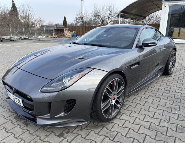 Jaguar F-Type Kupé 5,0 l 405 kw