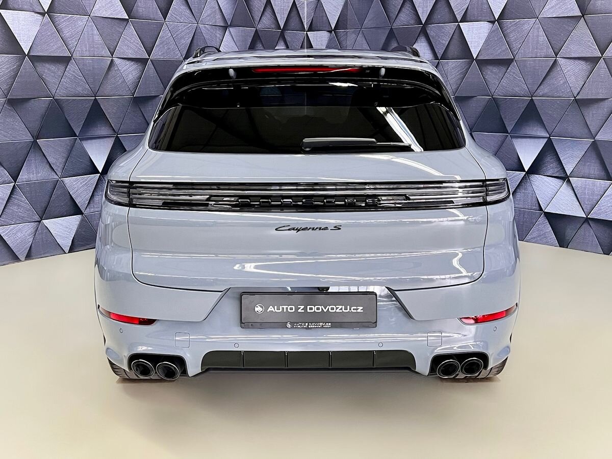 Porsche Cayenne SUV / Terénní 4,0 l 349 kw