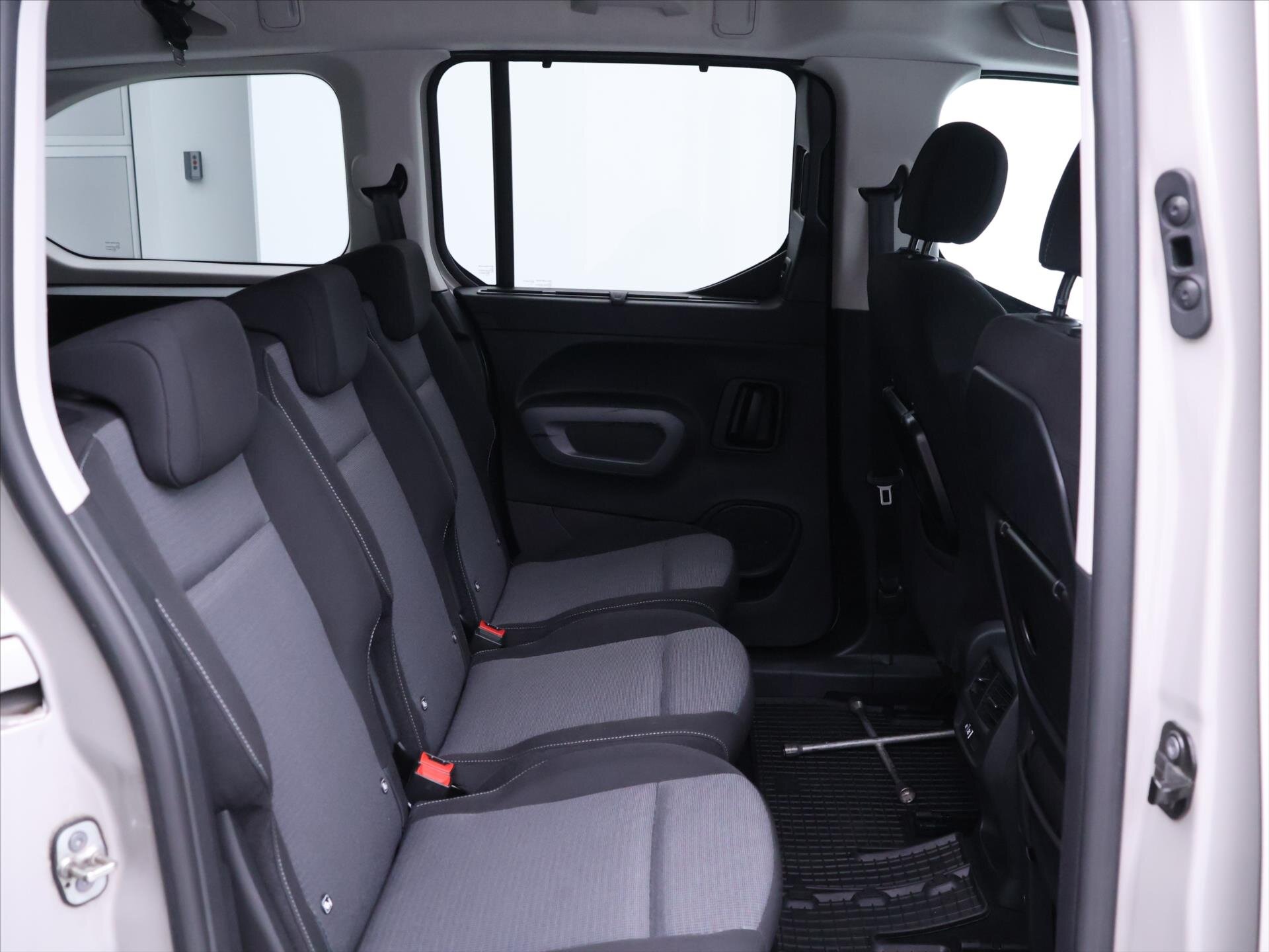 Toyota ProAce City Verso MPV 1,2 l 81 kw