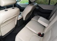 Nissan Pathfinder Kombi 2,5 l 140 kw