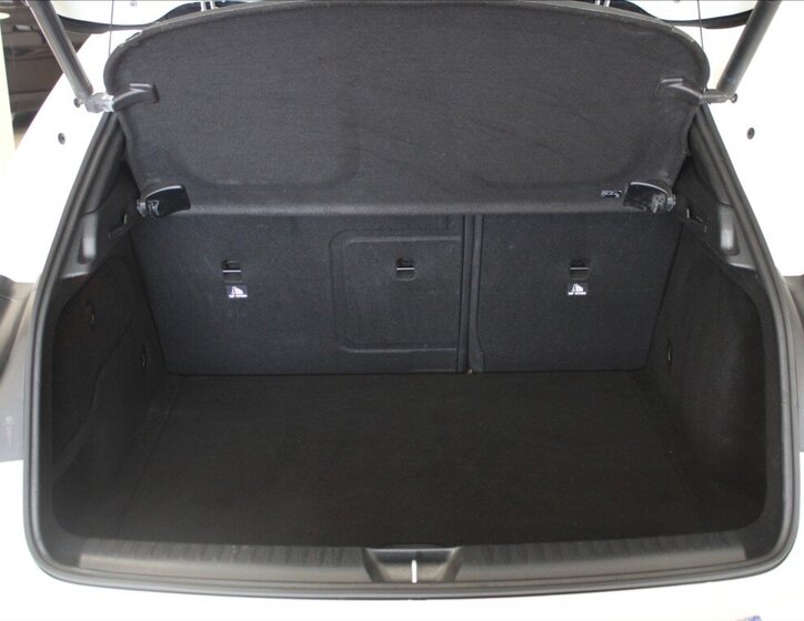 Mercedes-Benz GLA SUV / Terénní 2,0 l 155 kw