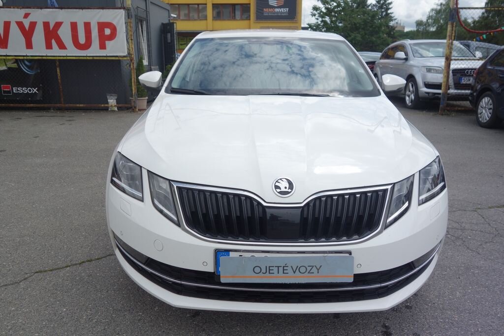 Škoda Octavia Sedan / Limuzína 2,0 l 110 kw