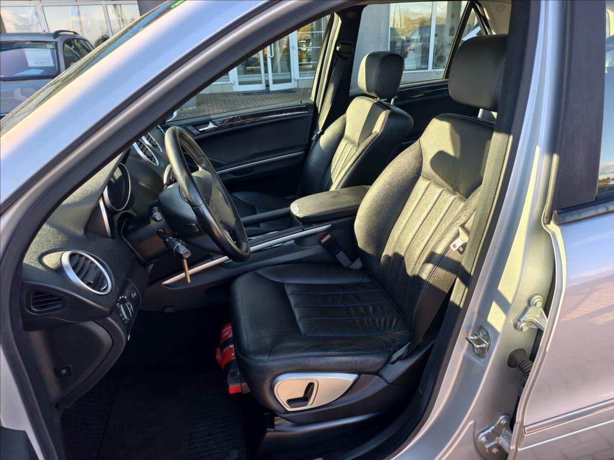 Mercedes-Benz Třídy M SUV 3,0 l 140 kw