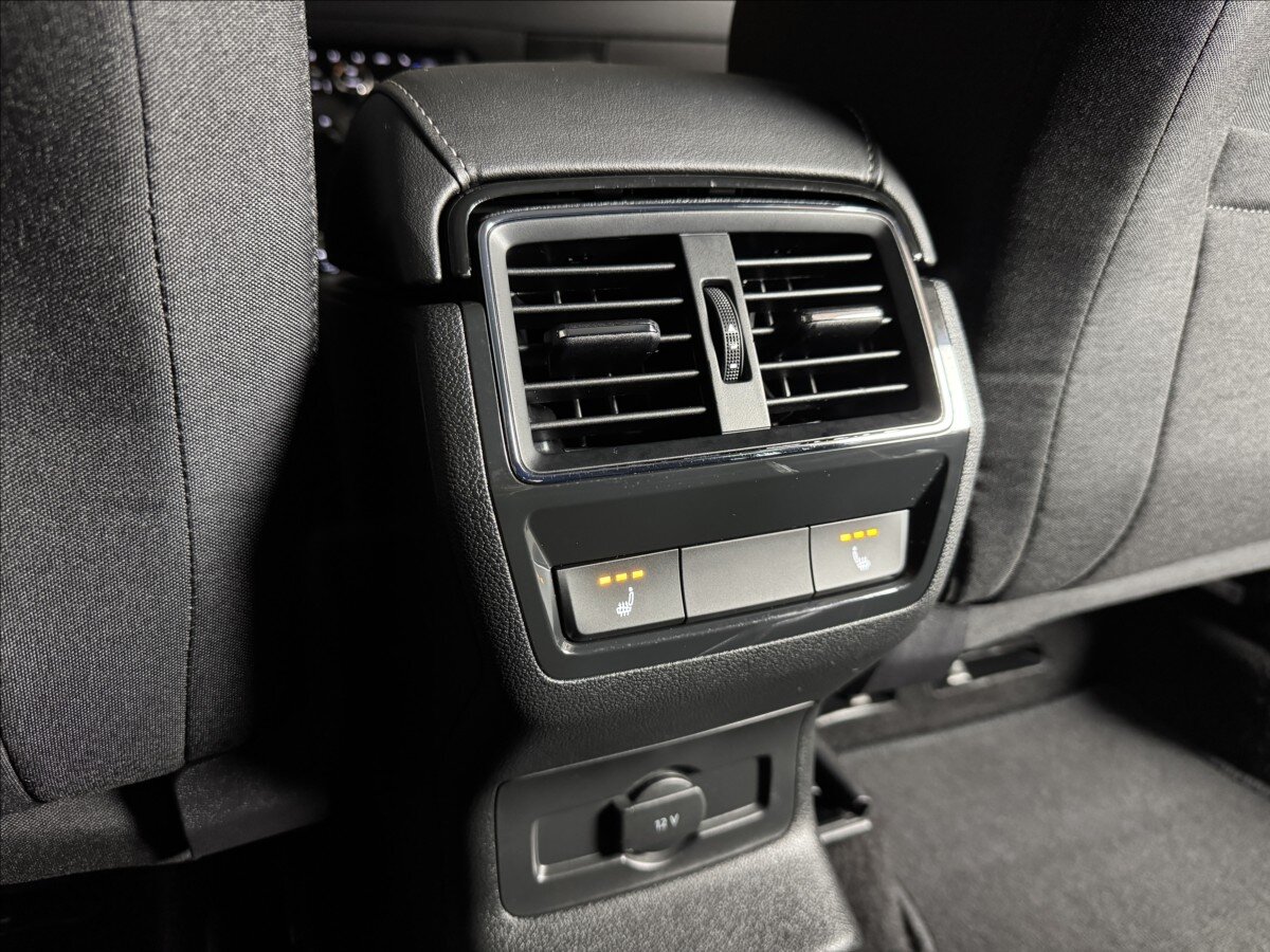 Škoda Karoq SUV / Terénní 2,0 l 110 kw