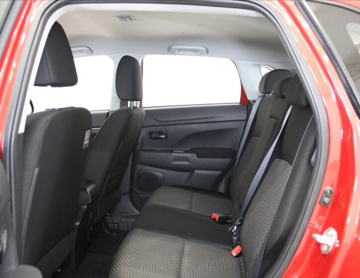 Mitsubishi ASX SUV / Terénní 1,6 l 86 kw