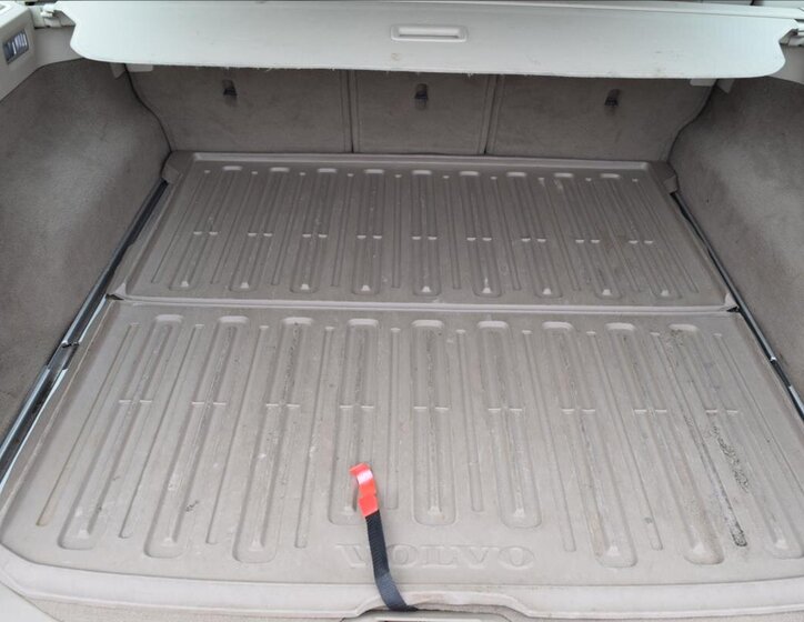 Volvo XC70 Kombi 2,4 l 120 kw