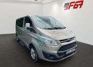 Ford Tourneo Custom 2