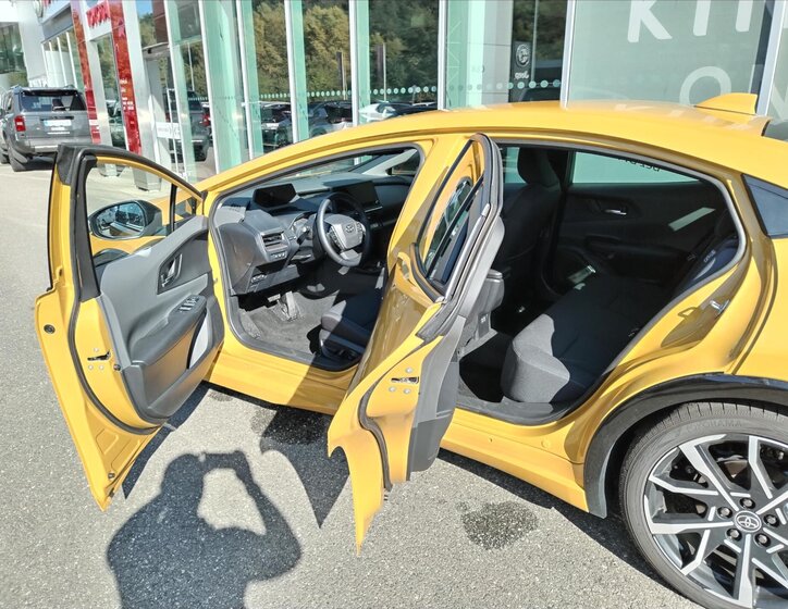 Toyota Prius Liftback 2,0 l 164 kw