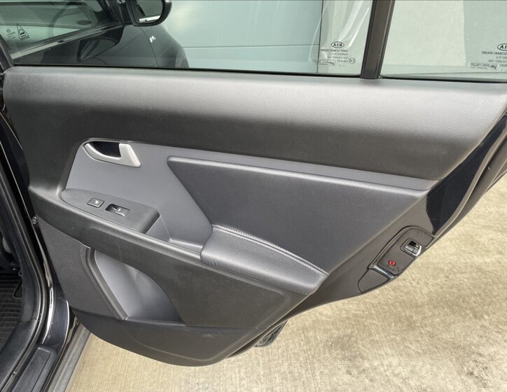 KIA Sportage Kombi 2,0 l 100 kw