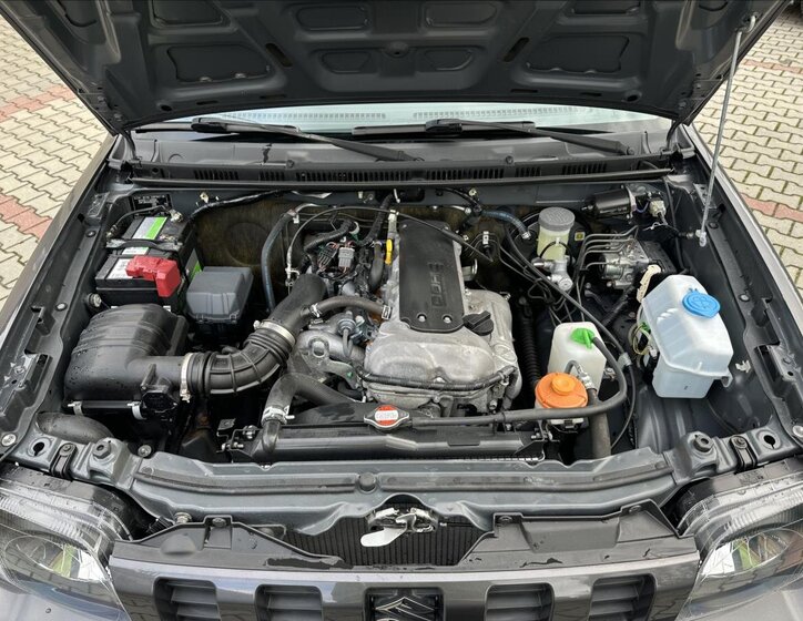 Suzuki Jimny SUV 1,3 l 63 kw