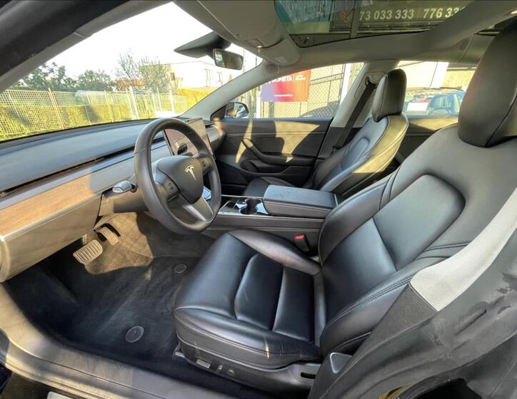 Tesla Model 3 14