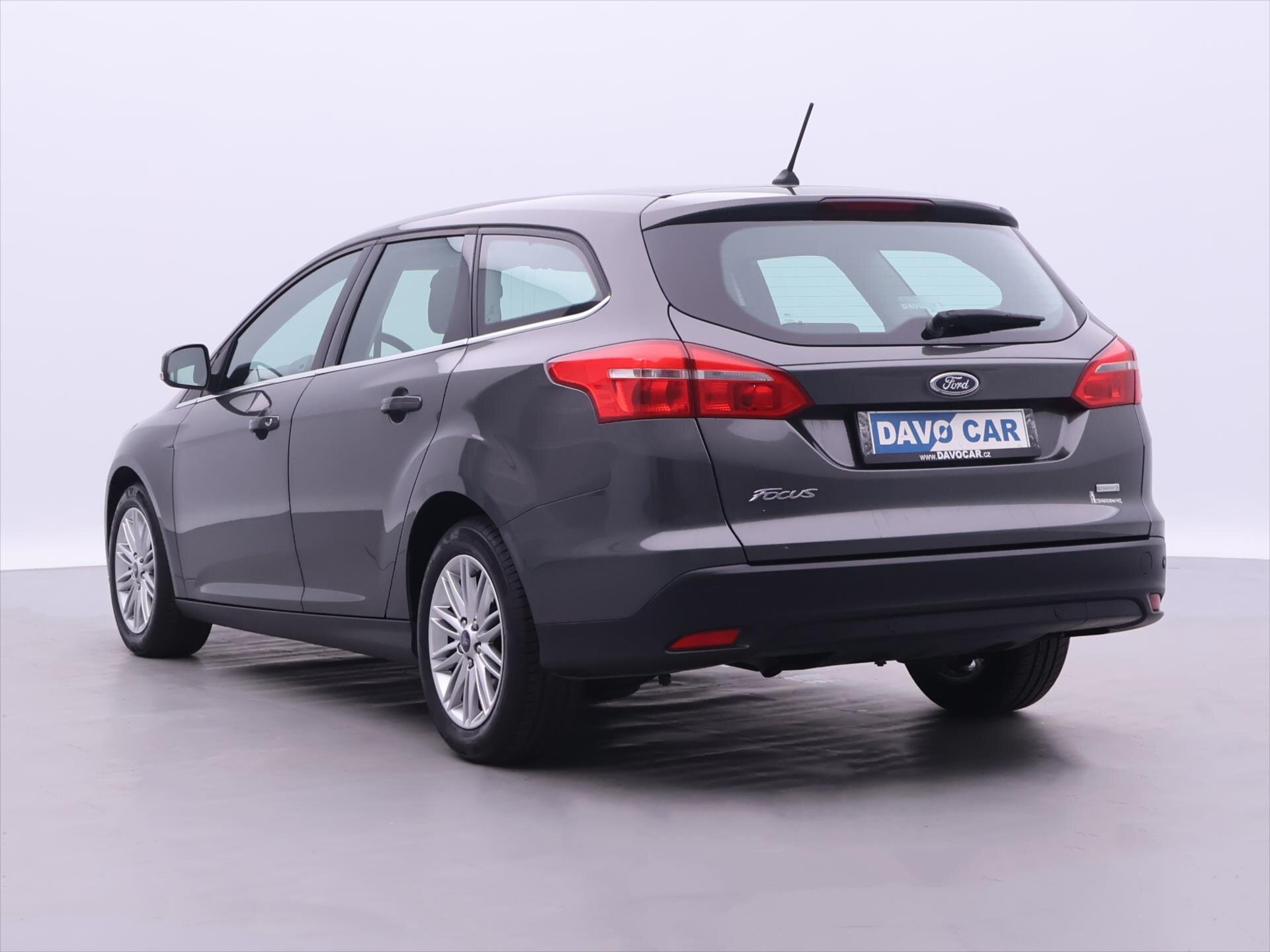 Ford Focus Kombi 999,0 92 kw