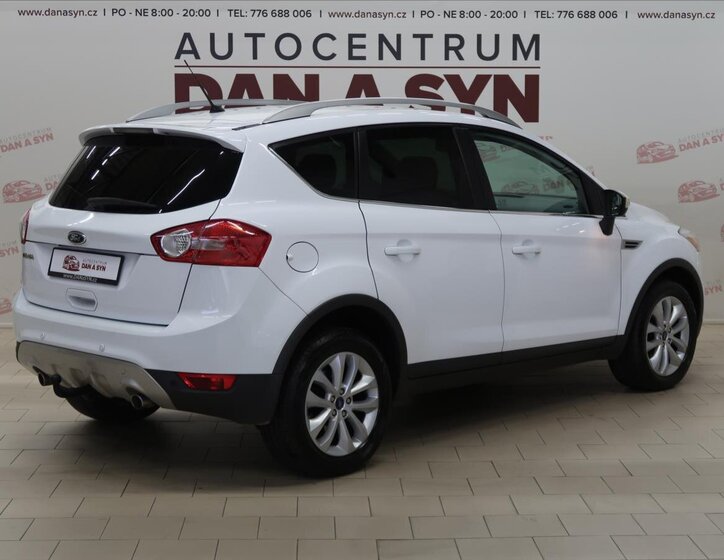 Ford Kuga SUV / Terénní 2,0 l 103 kw