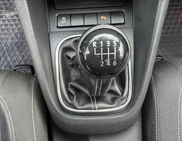 Volkswagen Golf Kombi 1,6 l 77 kw
