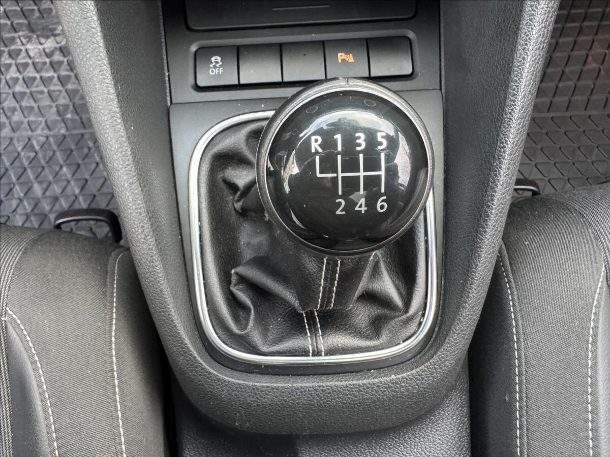 Volkswagen Golf Kombi 1,6 l 77 kw