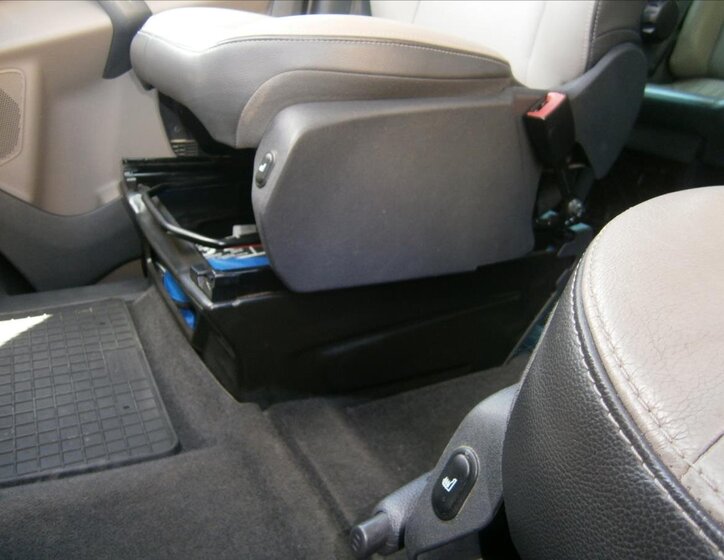 Ford Tourneo Custom 17