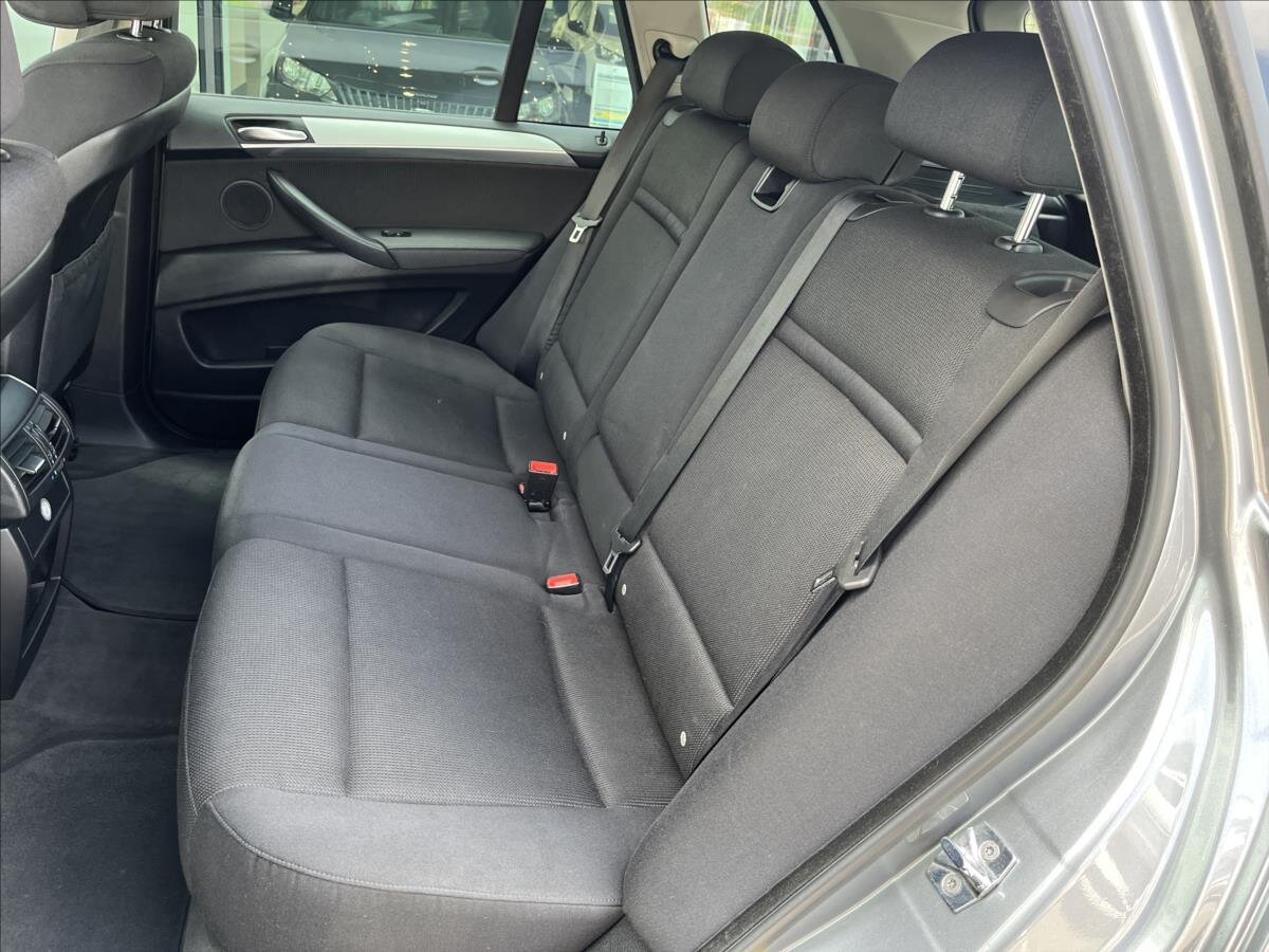 BMW X5 SUV 3,0 l 200 kw