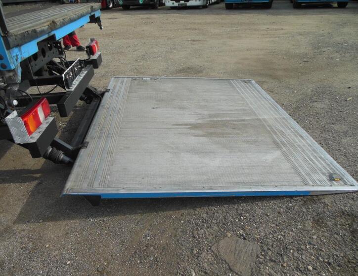 Mercedes-Benz Ostatní 24