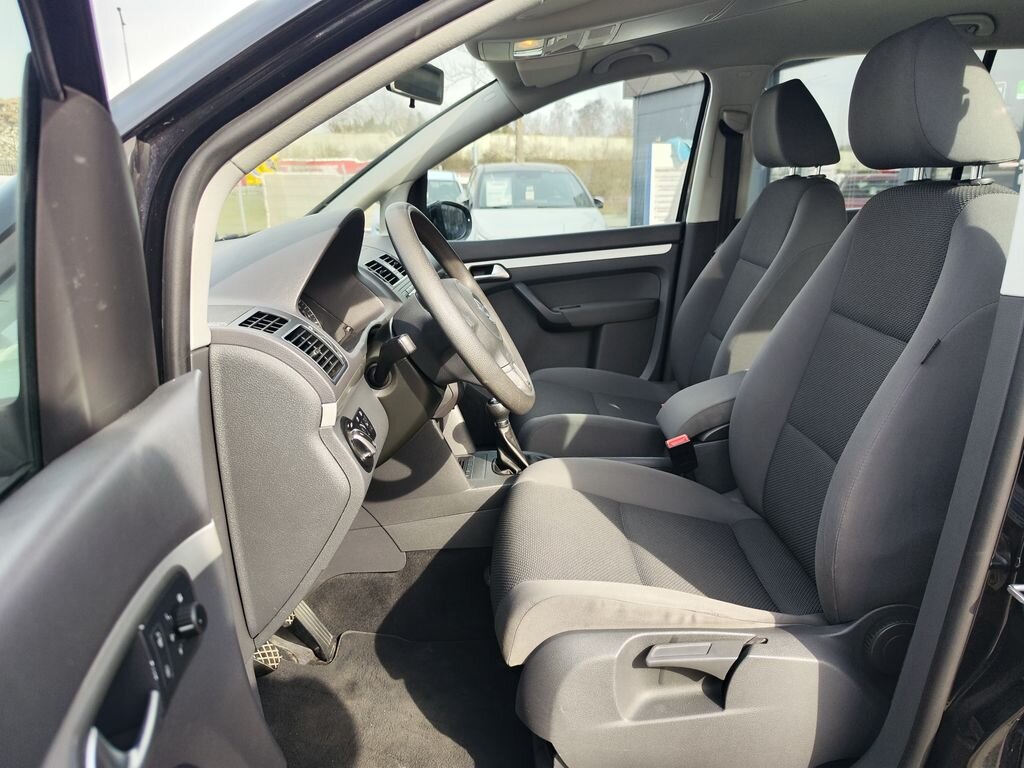 Volkswagen Touran MPV 1,2 l 77 kw