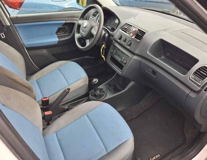 Škoda Fabia 16