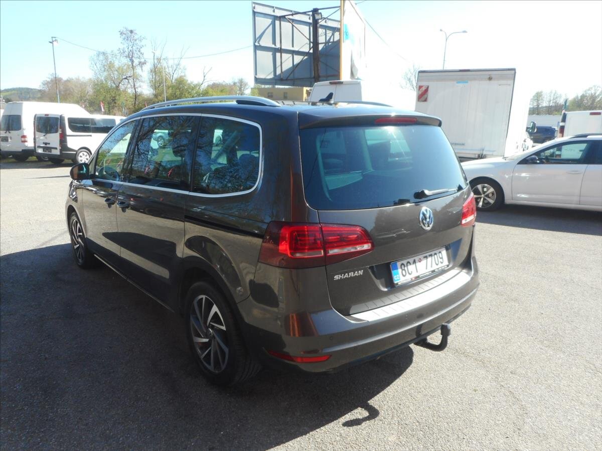 Volkswagen Sharan Kombi 2,0 l 110 kw