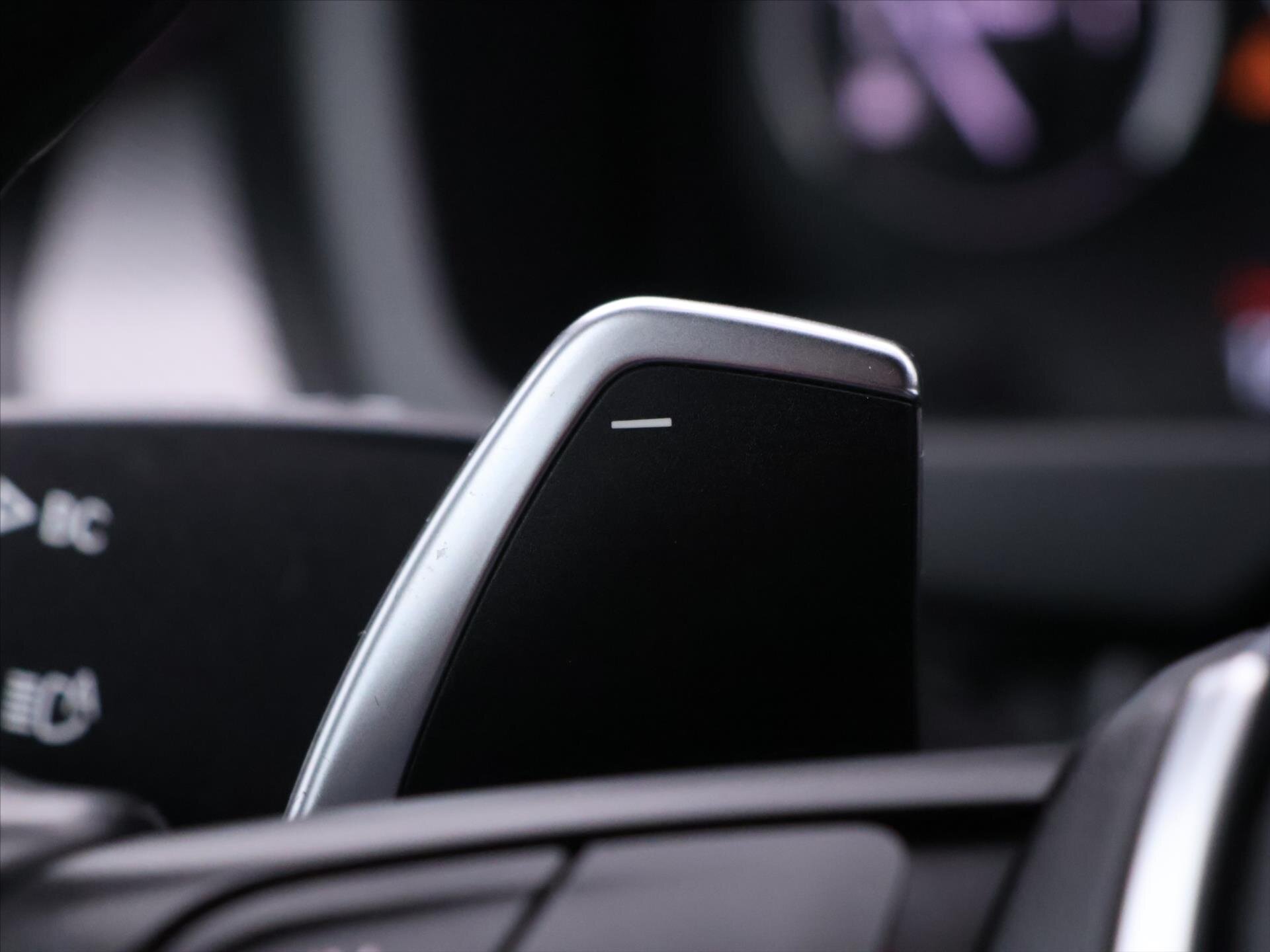 BMW X5 SUV / Terénní 3,0 l 230 kw