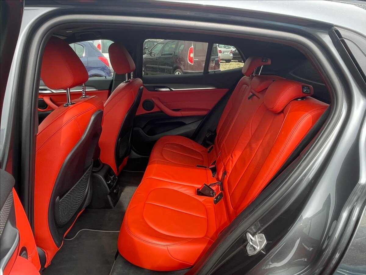 BMW X2 SUV / Terénní 2,0 l 140 kw