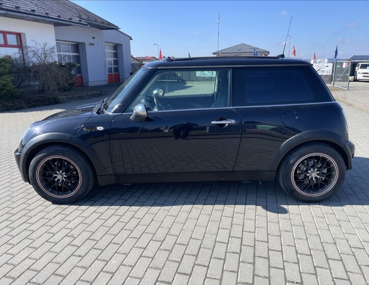 Mini One Hatchback 1,6 l 66 kw