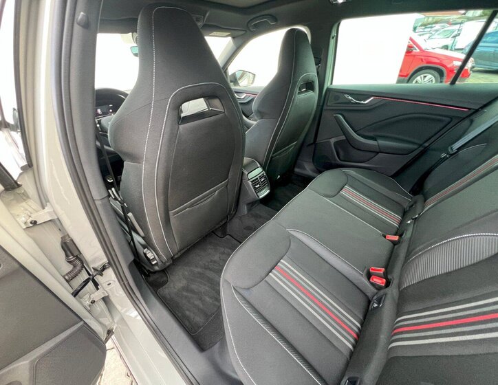 Škoda Scala Hatchback 1,0 l 85 kw