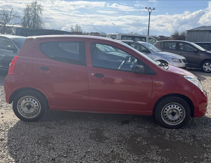 Suzuki Alto Hatchback 996,0 50 kw