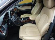 Audi A8 12