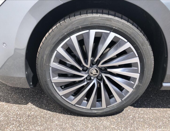 Škoda Superb Kombi 2,0 l 110 kw