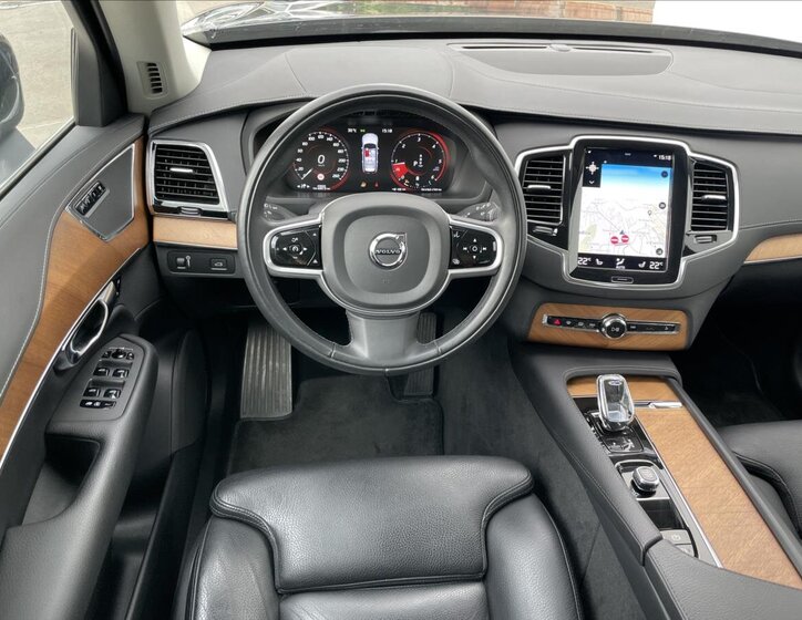 Volvo XC90 SUV 2,0 l 173 kw