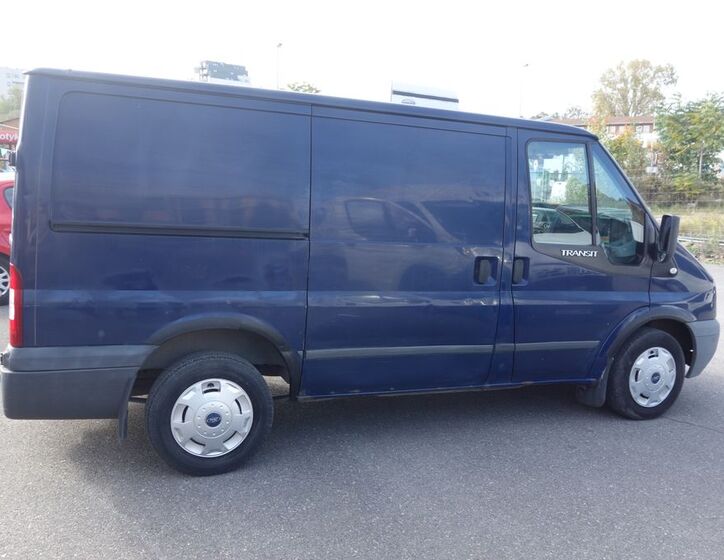 Ford Transit 8