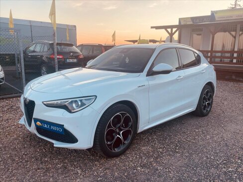 Alfa Romeo Stelvio SUV / Terénní 2,1 l 154 kw